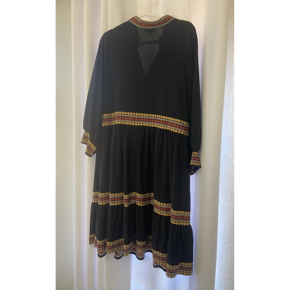 Signature by Robbie Bee Black‎ Embroidered V Neck Midi Dress Plus Size 1X - Picture 5 of 10